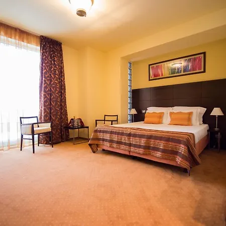 Imago Boutique 4* مامايا
