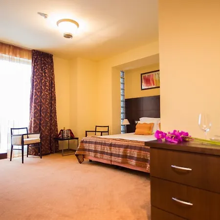 Imago Boutique 4* Mamaja